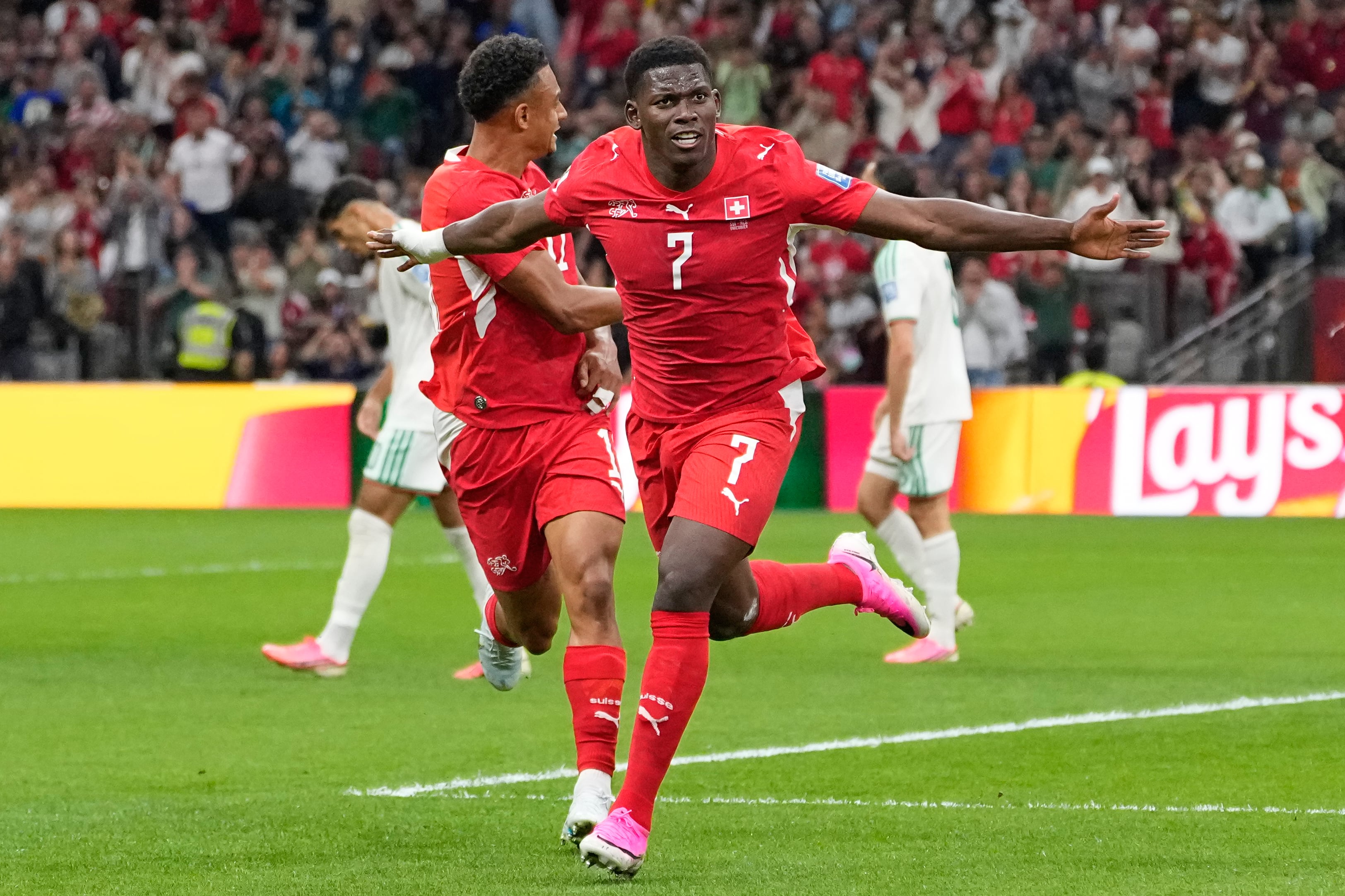 Suiza elimina a Argelia y clasifica a octavos del Mundial 2026.