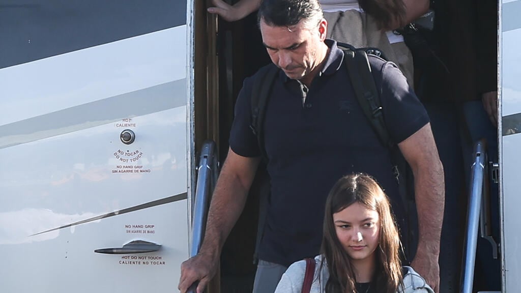 Flávio Bolsonaro llegó a Estados Unidos en un avión privado