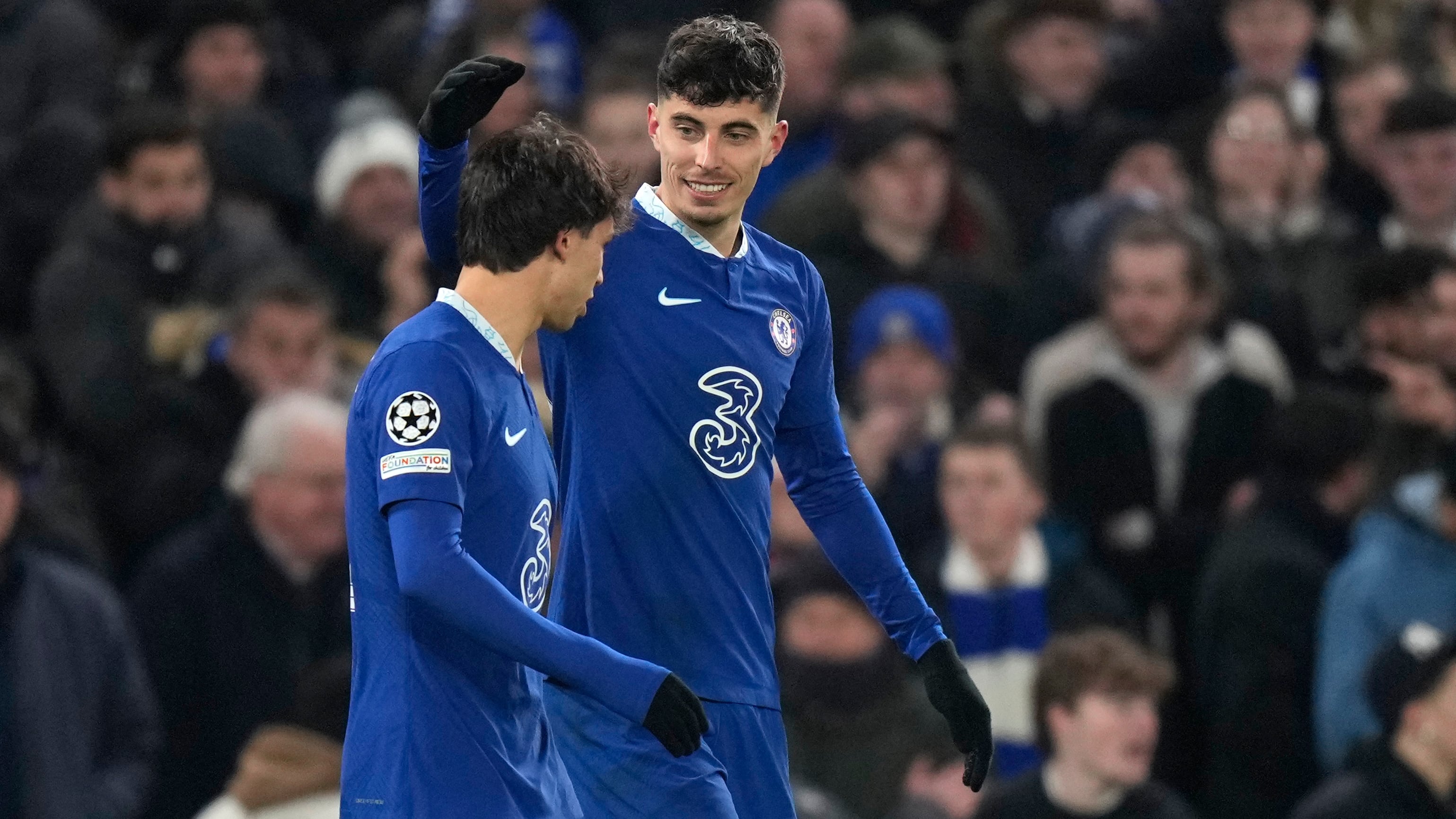 El Chelsea FC remontó el marcador global para acceder a cuartos de final de la Champions League.