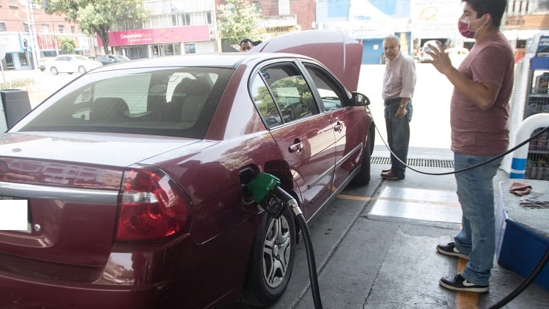 SHCP propone cuotas adicionales al IEPS por combustible