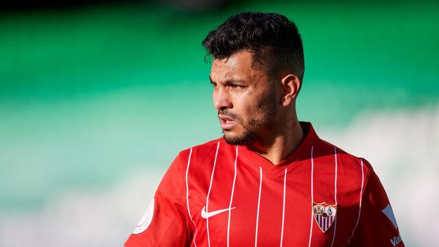 Tecatito Corona con el Sevilla