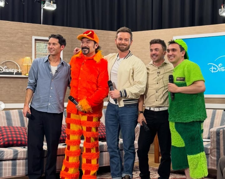 Malcolm el de en medio con la Famili P.Luche