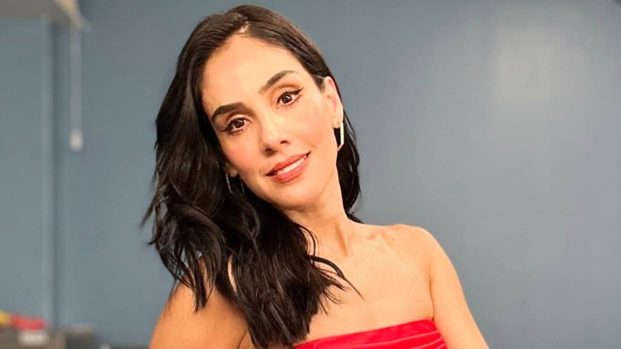Sandra Echeverría teme perder su residencia en Estados Unidos por ser mexicana