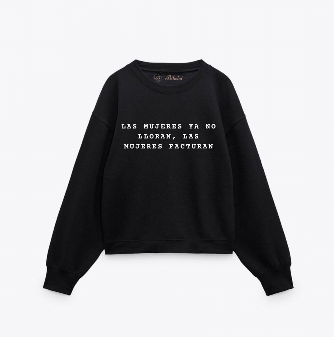 Venden sudadera con frase de Shakira en el BZRP.