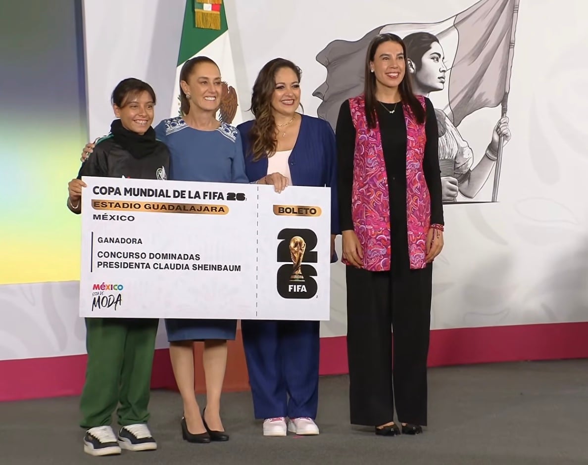 Karla Itzel Peña Vilchis, ganadora del boleto de partido en Guadalajara
