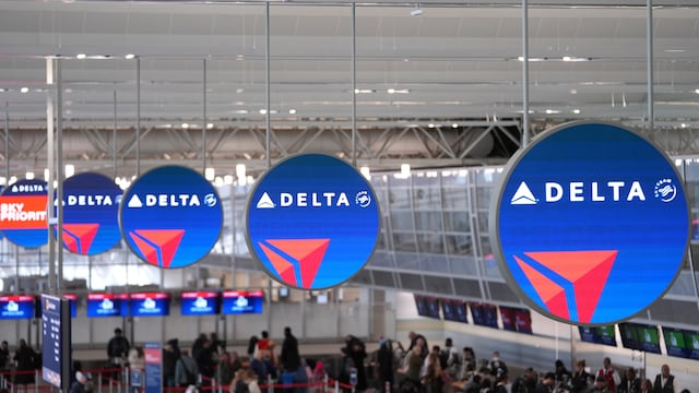 Congresistas de Estados Unidos ahora deberán hacer largas filas como cualquier otro ciudadano por la ausencia de personal de la TSA