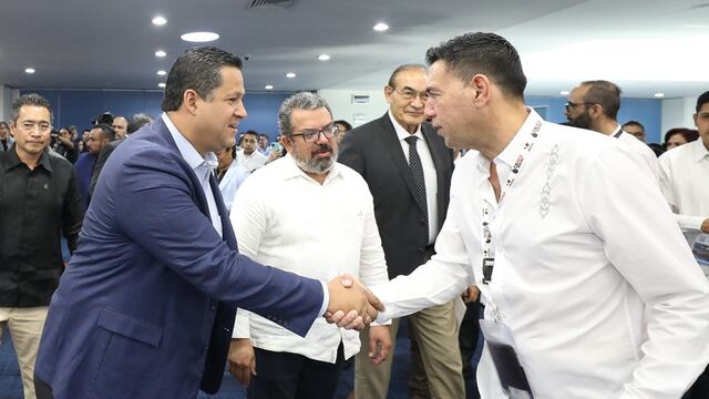 Diego Sinhue en la inauguración de la VII edición del Seminario Internacional de Asfalto