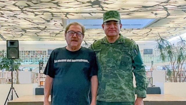 Paco Ignacio Taibo II anuncia la apertura de librerías del Fondo de Cultura Económica en el Tren Maya