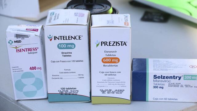 Antirretrovirales. Suficiencia.