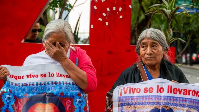Sheinbaum prepara reunión con padres de los 43 de Ayotzinapa para el 27 de agosto
