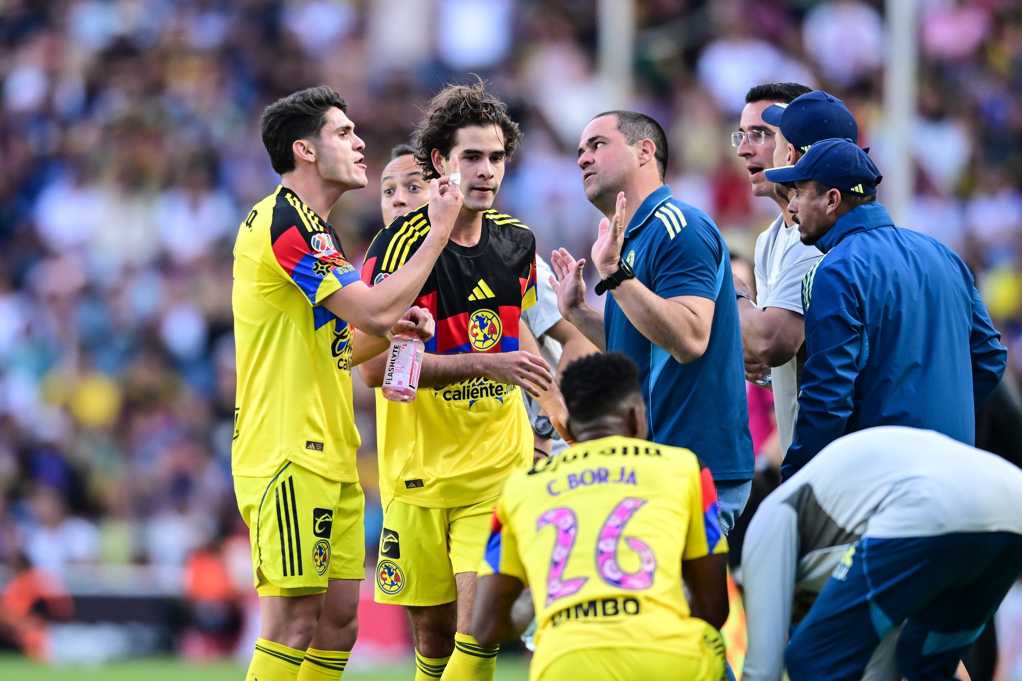 Santiago Baños aclara la situación de André Jardine e Israel Reyes en América.