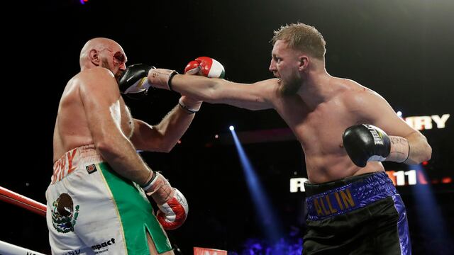 Tyson Fury usó varios distintivos mexicanos en su combate frente a Willer