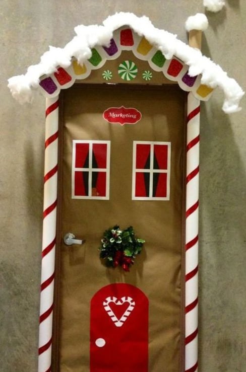 Ideas para decorar una puerta para Navidad