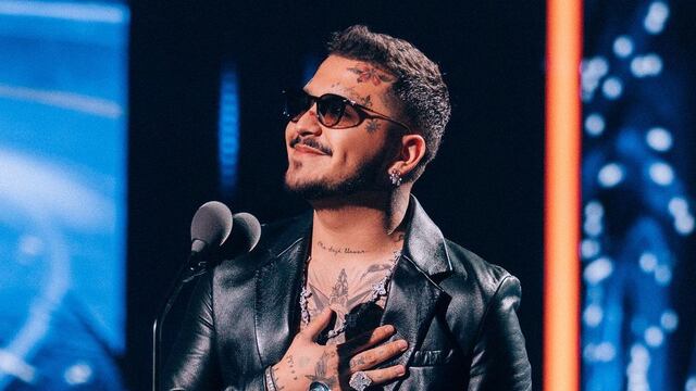 Christian Nodal, cantante.