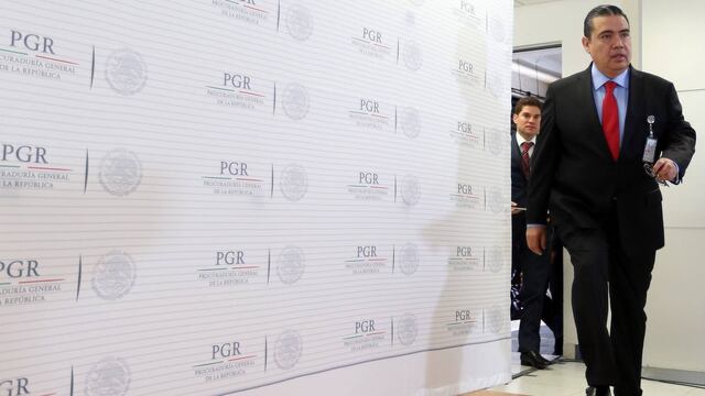 Gustavo Salas Chávez. Garantías a extranjeros.