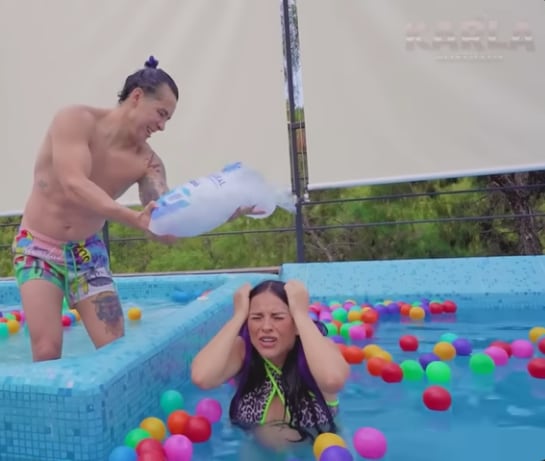 Karla Bustillos realiza reto y se sumergió en agua helada estando embarazada