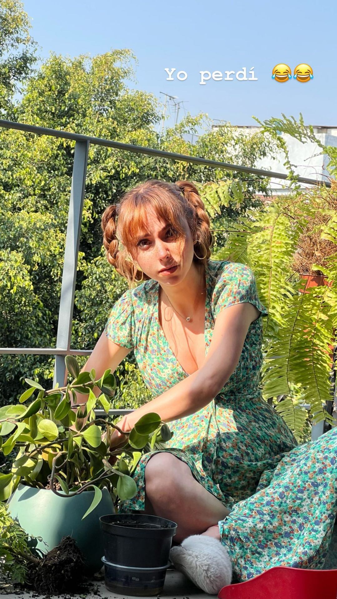 Natalia Téllez en su jardín