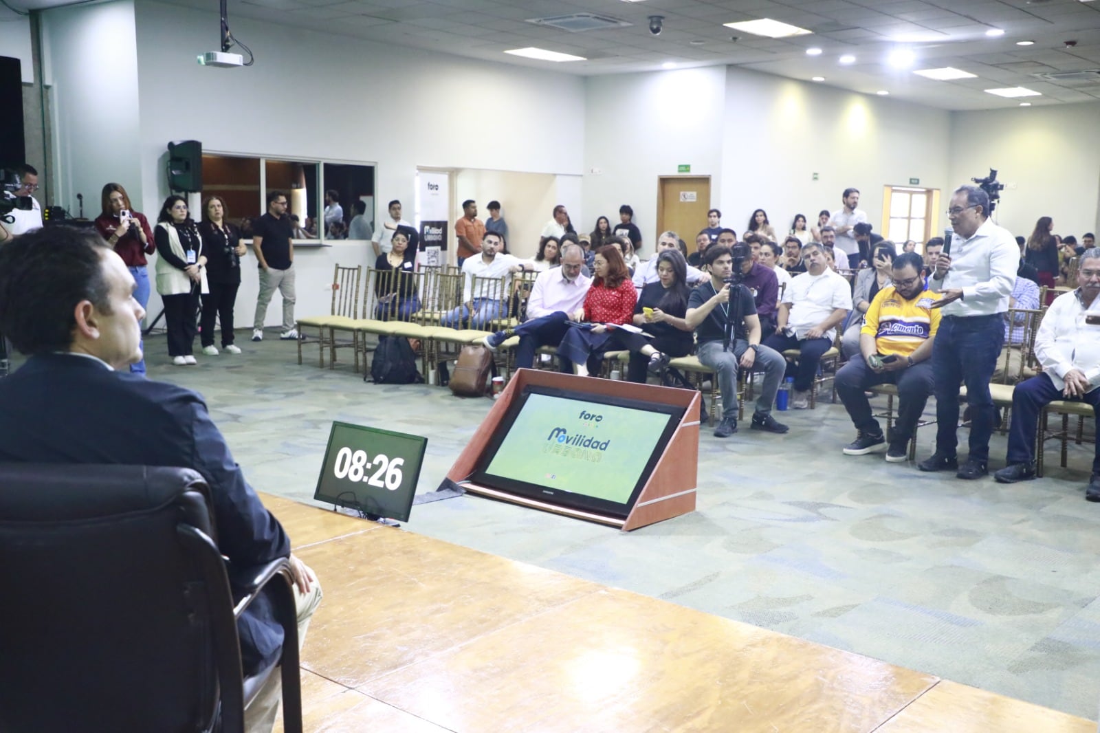 Andrés Mijes afirmó que la movilidad en Nuevo León requiere políticas públicas multidisciplinarias