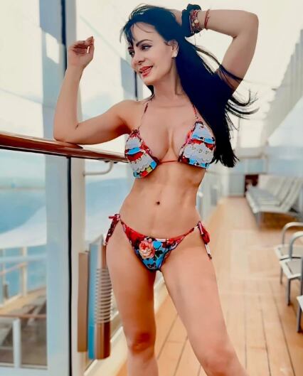 Maribel Guardia posó en bikini en sus vacaciones