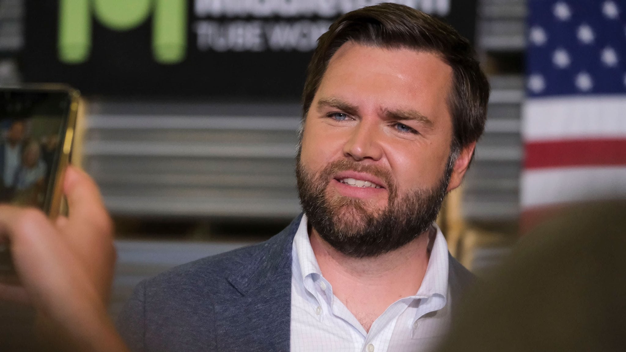 J. D. Vance busca que cárteles del narcotráfico de México sean atacados como grupos terroristas