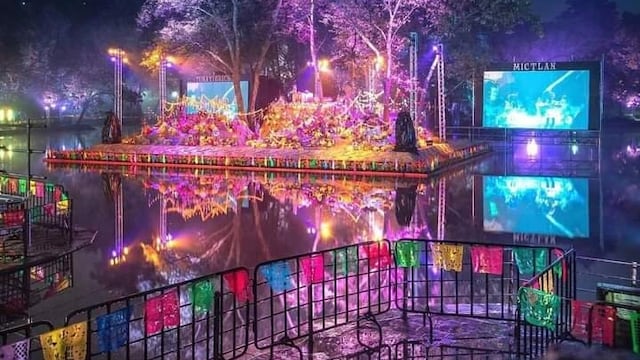 Paseo Nocturno de Día de Muertos 2021