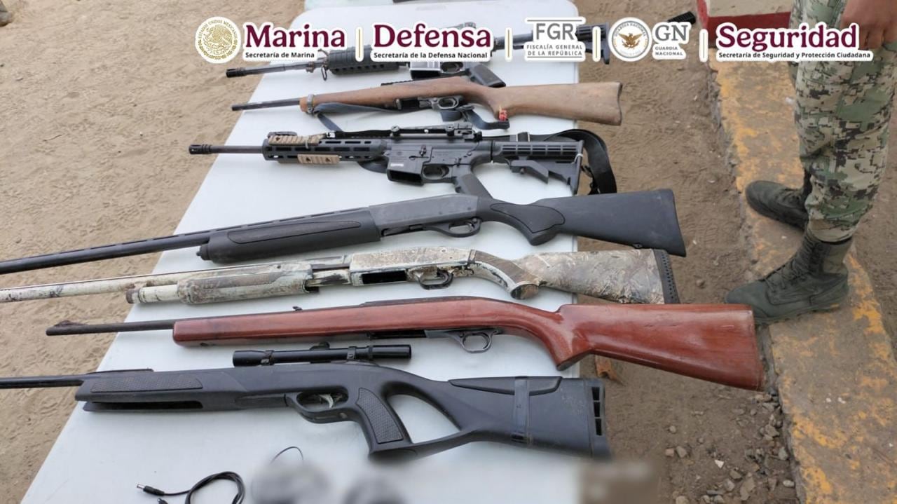 Marina y Gabinete de Seguridad desmantelan laboratorios de drogas en Guerrero.