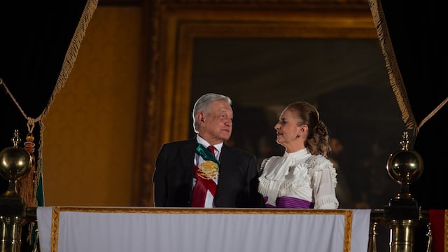 Vestido de Beatriz Gutiérrez Müller en el Grito de Independencia 2023
