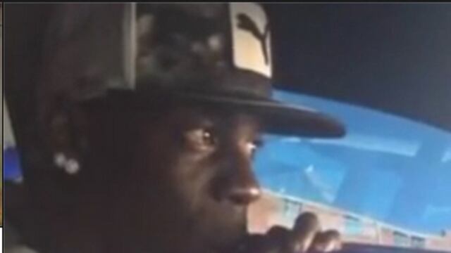 Así canta Mario Balotelli después de inhalar helio