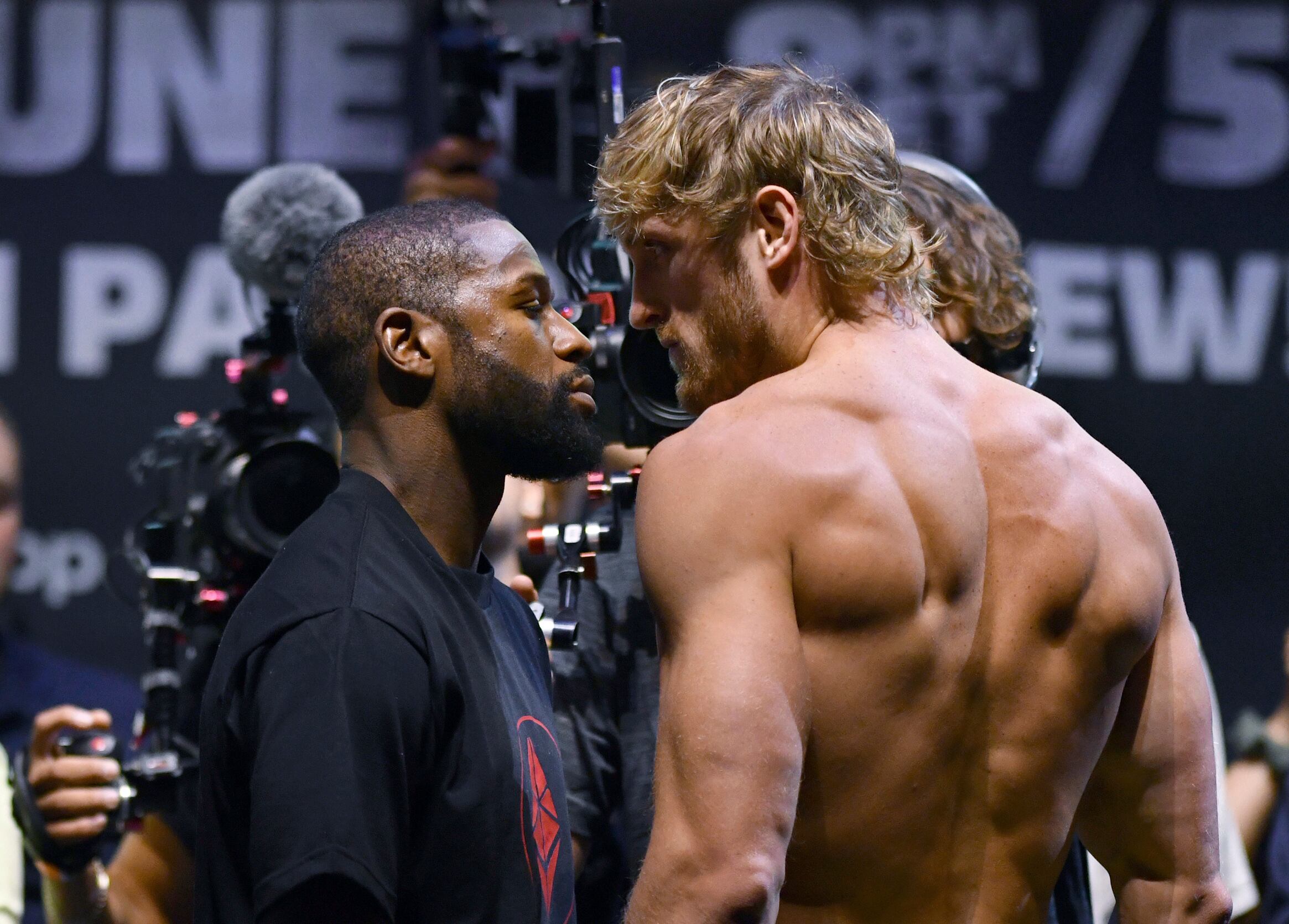 Mayweather vs Logan Paul