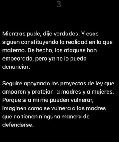 Cazzu señala a Christian Nodal de silenciarla