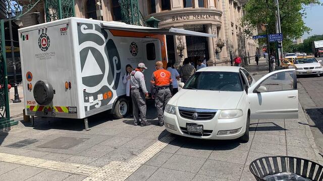 Llegan en auto y a pie pidiendo que les hagan la prueba del coronavirus.