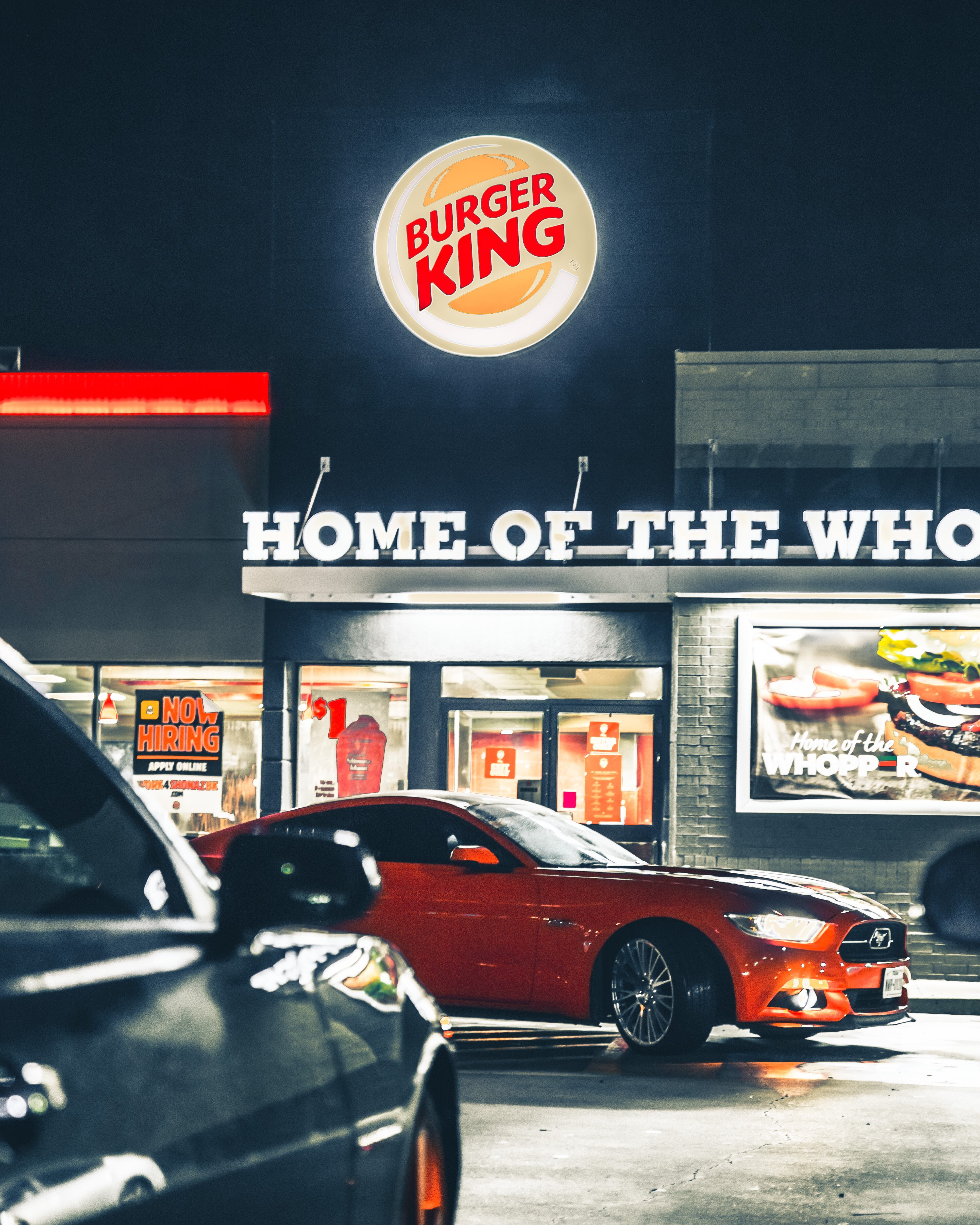 Burger King deberá pagar 143 millones de pesos a comensal que resbaló en baño