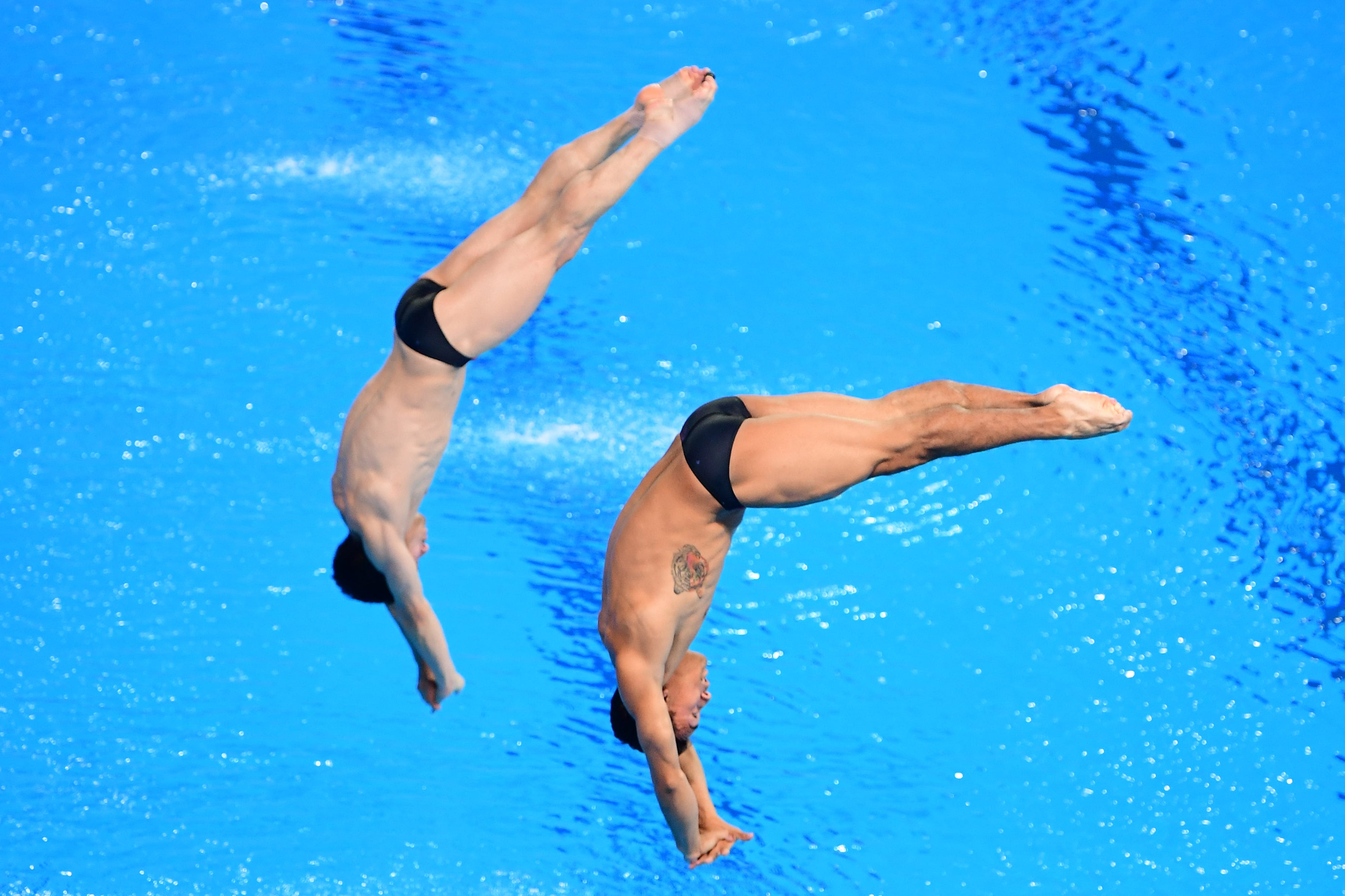 Yahel Castillo y Juan Manuel Celaya