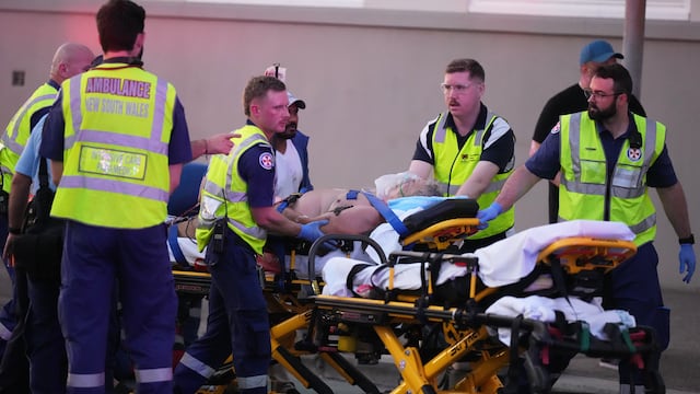 Tiroteo en Bondi Beach en Sydney, Australia deja 12 muertos