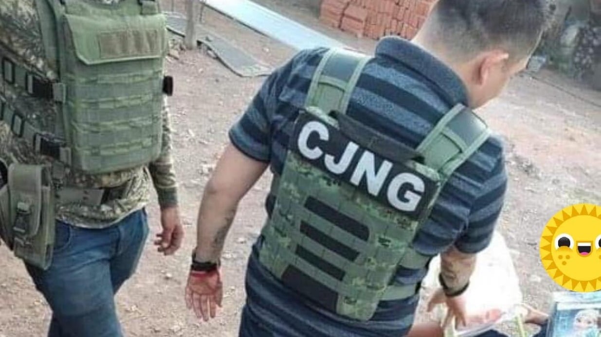 CJNG regala juguetes por Día de Reyes en Michoacán