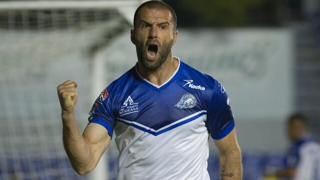 Emanuel Villa decidió colgar los botines