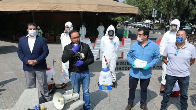 El alcalde de Miguel Hidalgo, Victor Hugo Romo de Vivar Guerra en el operativo.