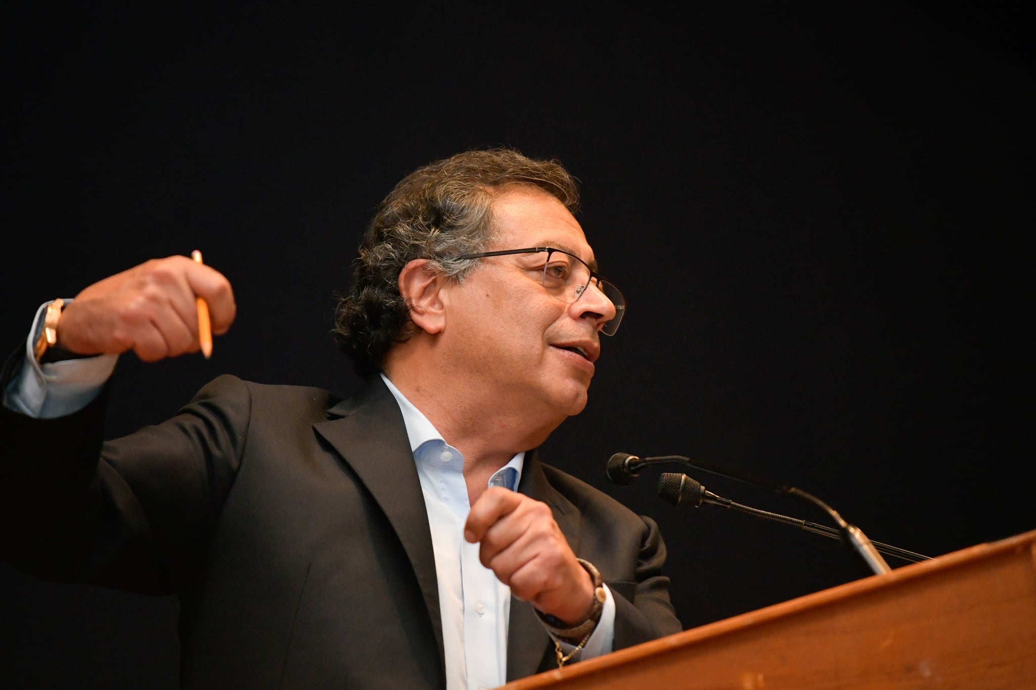 Gustavo Petro denuncia golpe de Estado en Colombia