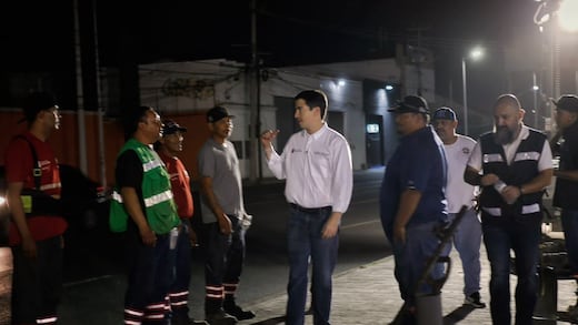 Gobierno de Monterrey rehabilitó 440 metros cuadrados de carpeta asfáltica en la avenida Rangel Frías