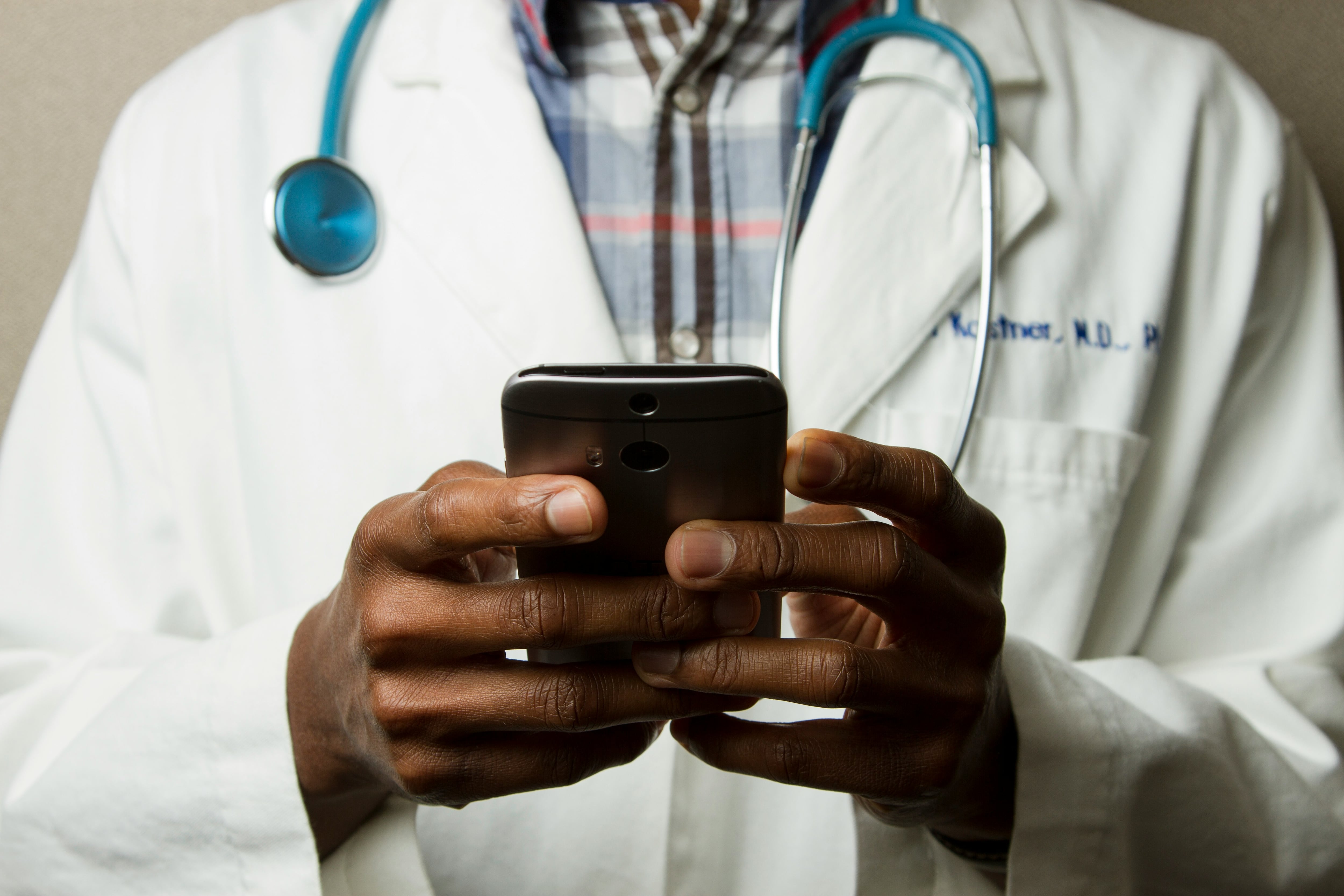 Microsoft presenta avance en la inteligencia artificial que cambiará la medicina para siempre