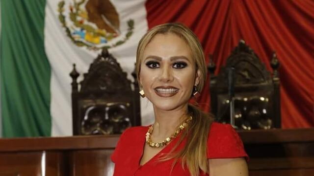 ¿Quién es Karla María Rabelo Estrada?