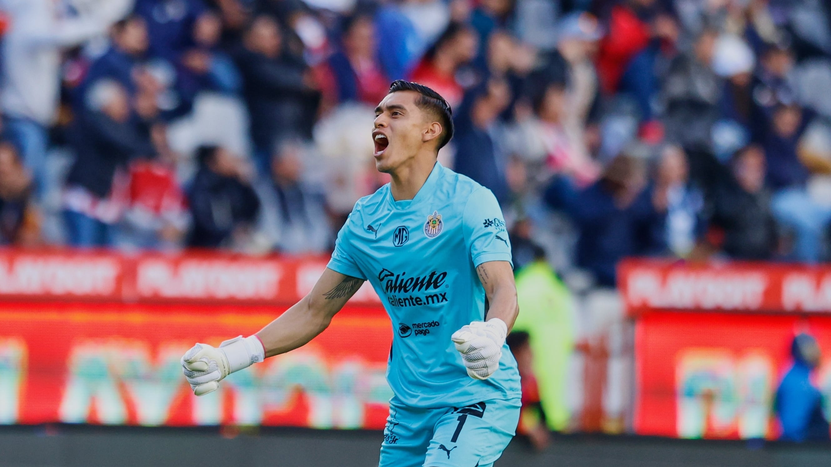 Tala Rangel con Chivas.