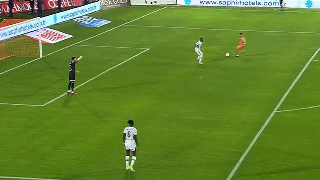 Absurdo gol en futbol europeo