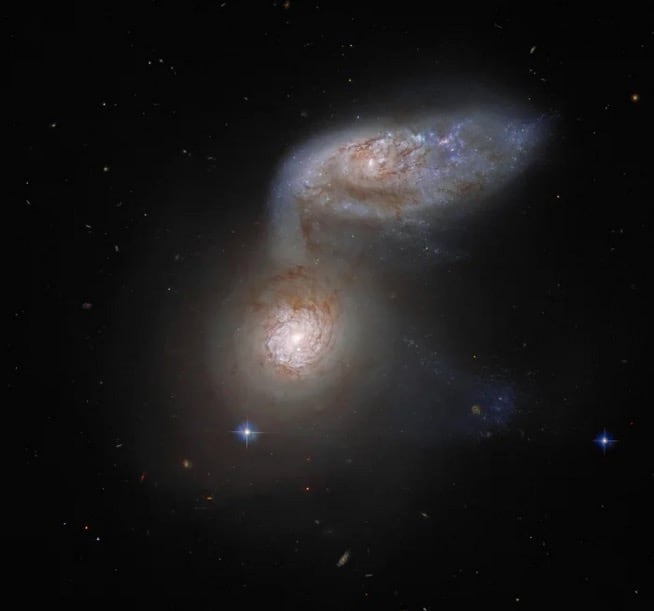 Colisión de galaxias captada por el telescopio Hubble