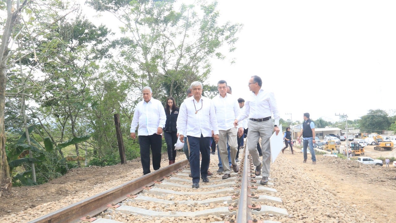 Tren Maya. AMLO recorre ruta del proyecto.