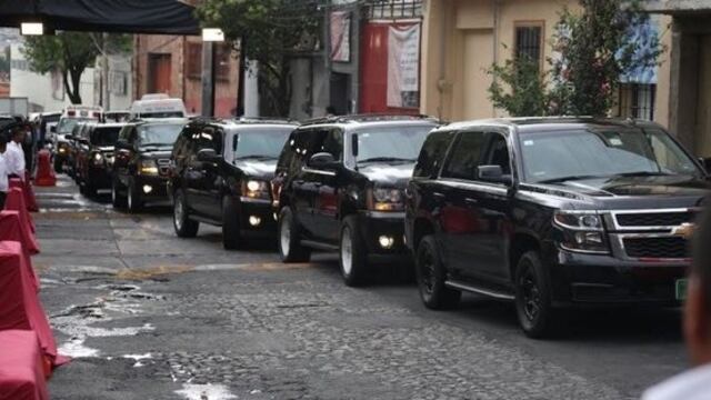 Camionetas en la boda de Eruviel Ávila