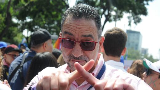 Xóchitl Gálvez sin renunciar a senadora, es candidata presidencial y la defensora de los poderosos