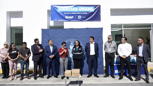 Lilia Cedillo coordina ayuda enviada por la UNAM para familias afectadas en la Sierra Norte.