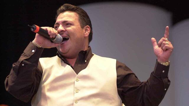 El cantante se encuentra hospitalizado