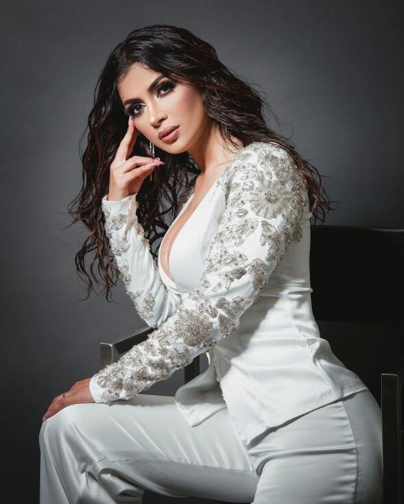 Kimberly Flores